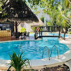 Hotel Maya Del Carmen